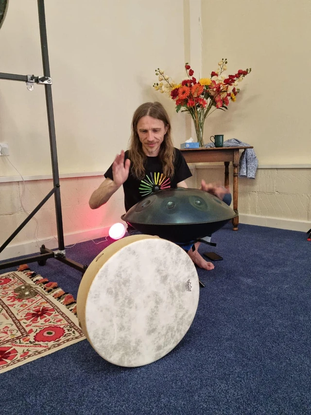 Bęben i handpan